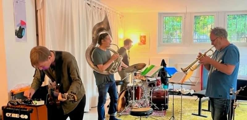 THE ZOO-ZA BAND (Free-bop, Latin-bop, Reggae bop, Funk-bop, Blues-bop, Crazy-bop)