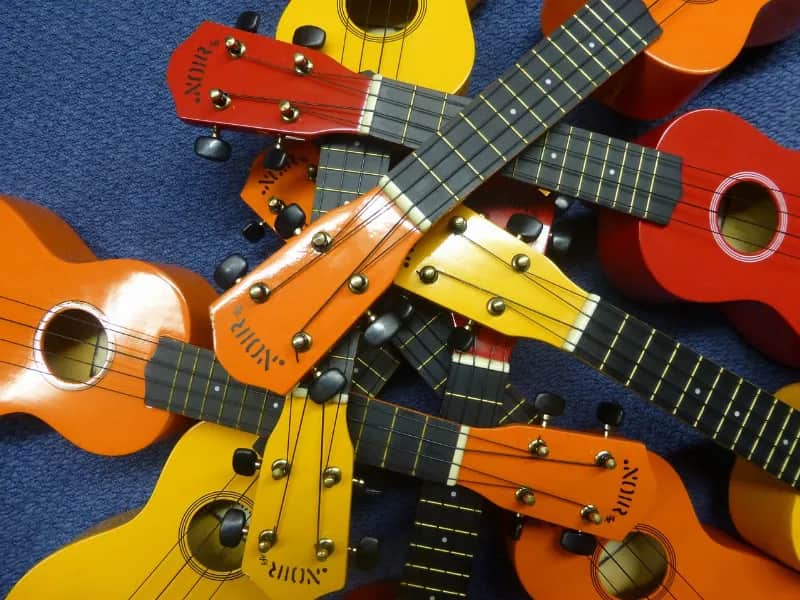 Ukulele-Schnupperkurs – mit Petra Malberg in der Ingeborg-Drewitz-Bibliothek