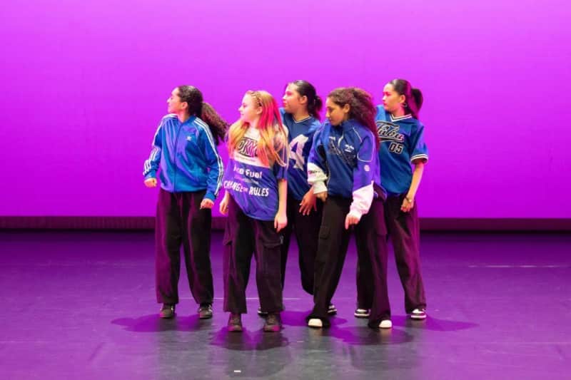 Tanz: Streetvoices von SYMBIONYX Jugend Tanz Company