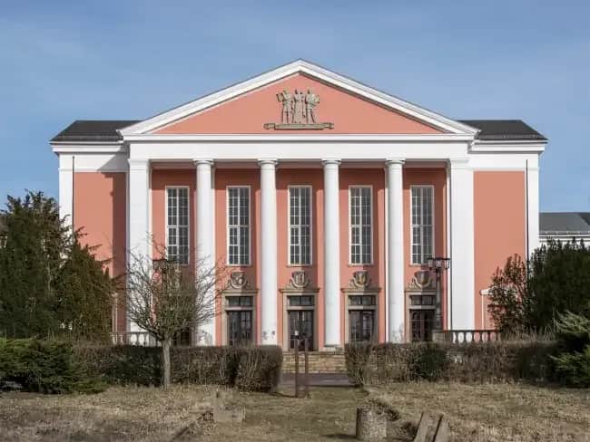 Vortrag mit Buchpräsentation: Der Kulturpalast für die Maxhütte