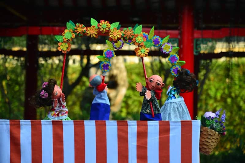 Rabatz Puppentheater | Frau Holle