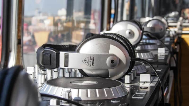 DJ WORKSHOP (INTERMEDITATE) DECKS + FEEDBACK